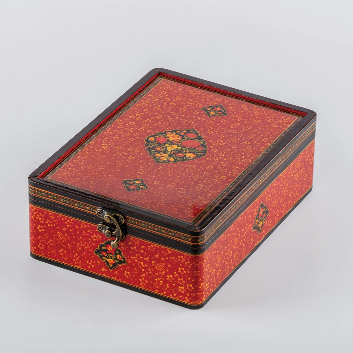 جعبه کادویی دکوپاژ قرمز