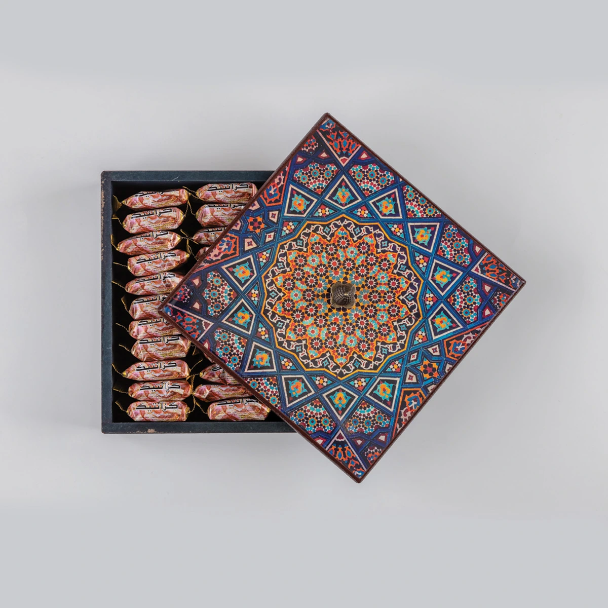 جعبه کادویی دکوپاژ گز خوری آنتیک